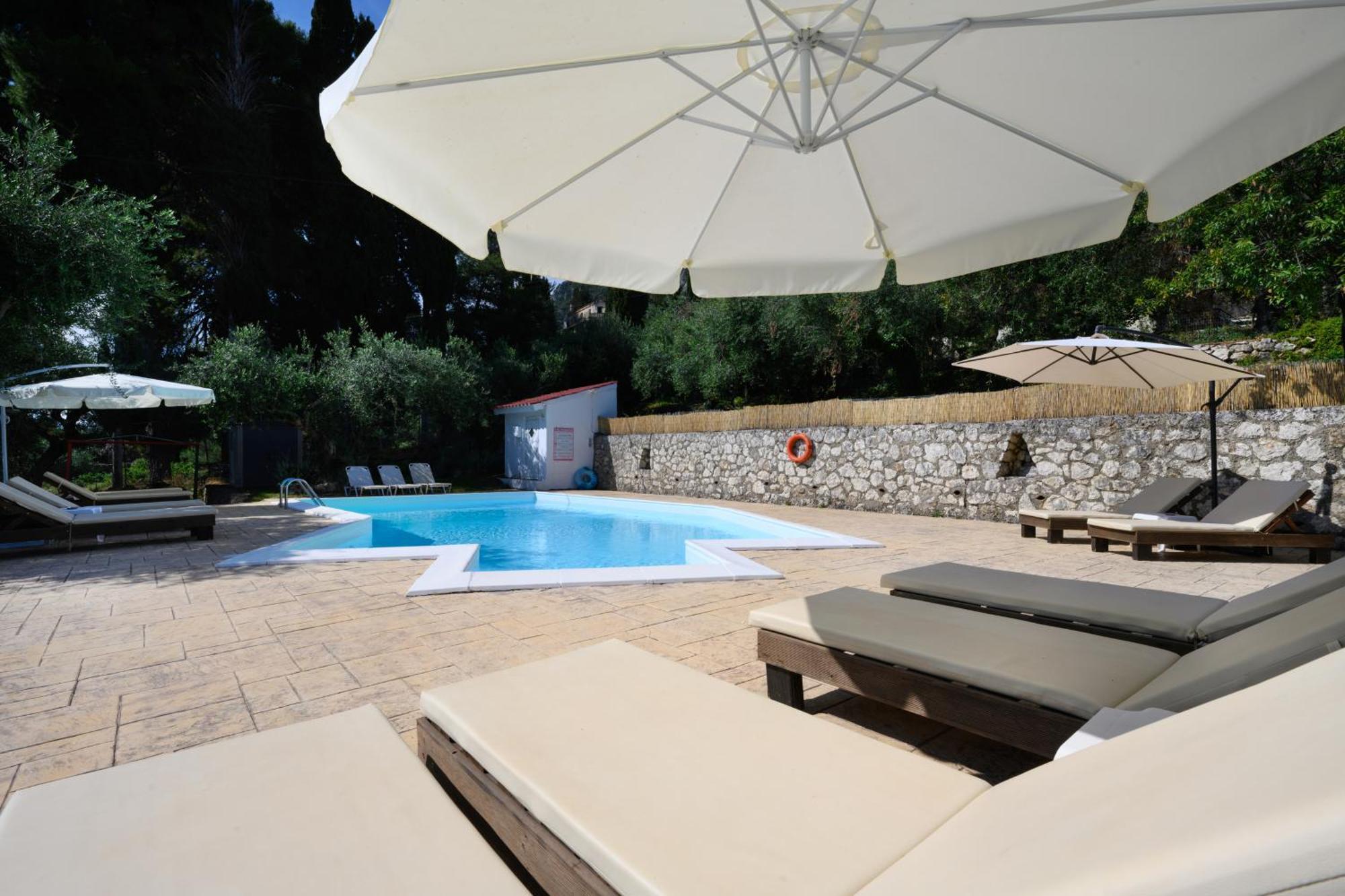 Olive Grove Poolside Apartments Benitses  Exteriér fotografie