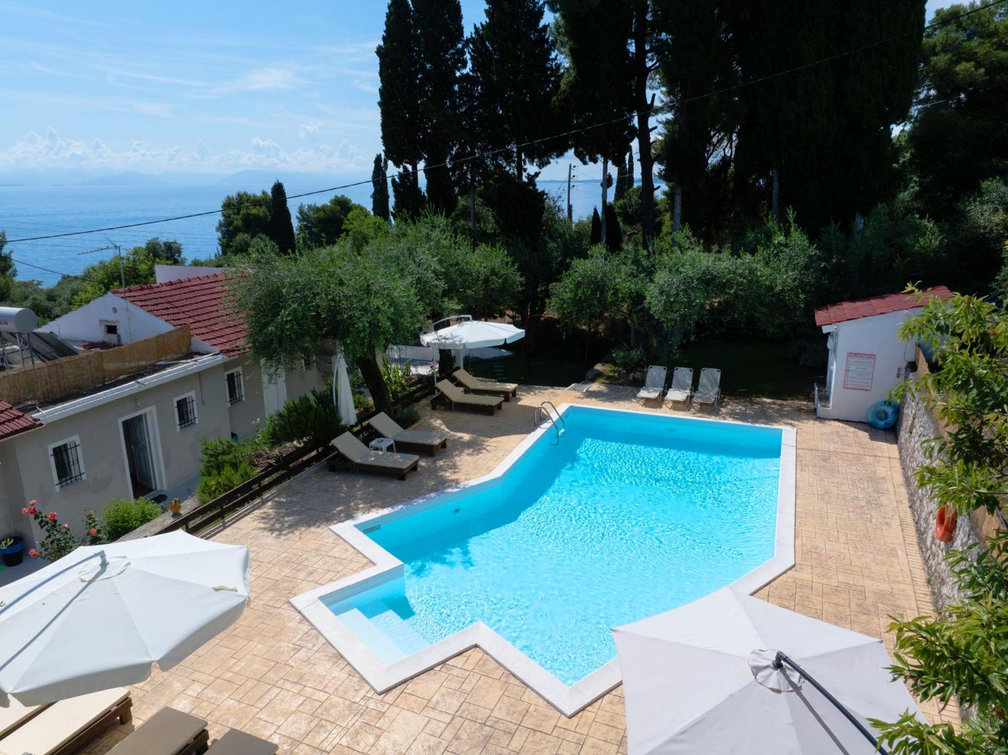 Olive Grove Poolside Apartments Benitses  Exteriér fotografie